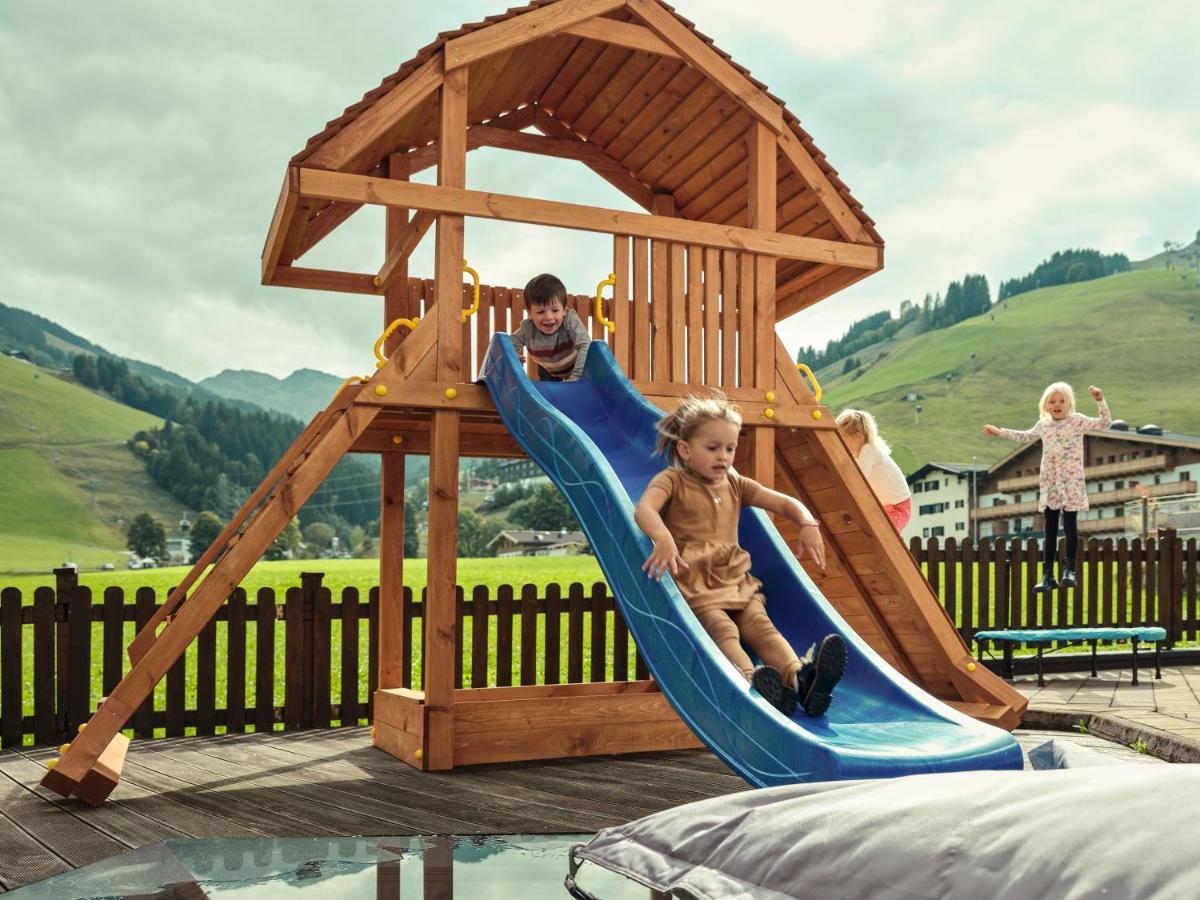 Hotel Hasenauer 4 Sterne Superior Saalbach-Hinterglemm Eksteriør bilde