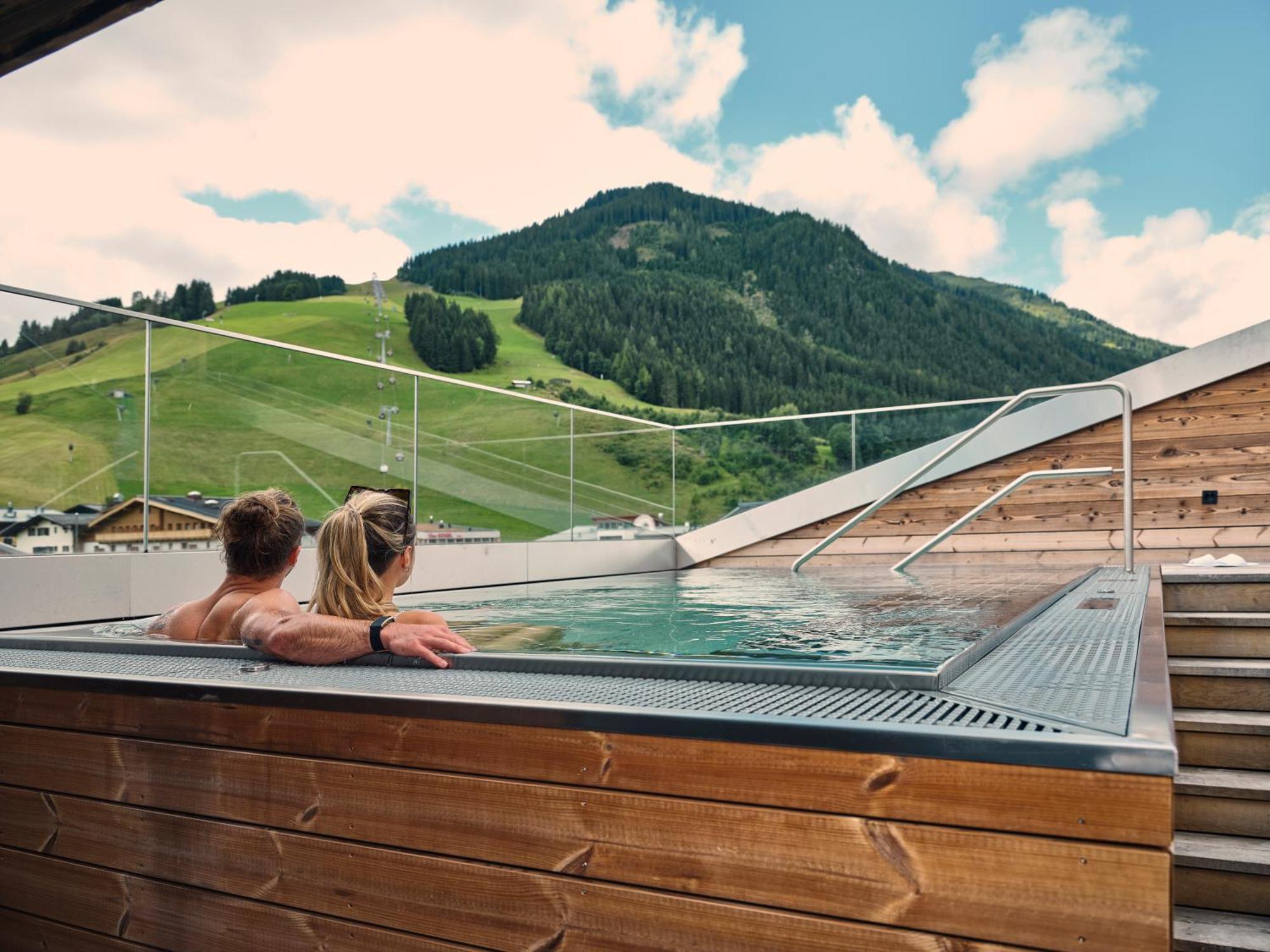 Hotel Hasenauer 4 Sterne Superior Saalbach-Hinterglemm Eksteriør bilde