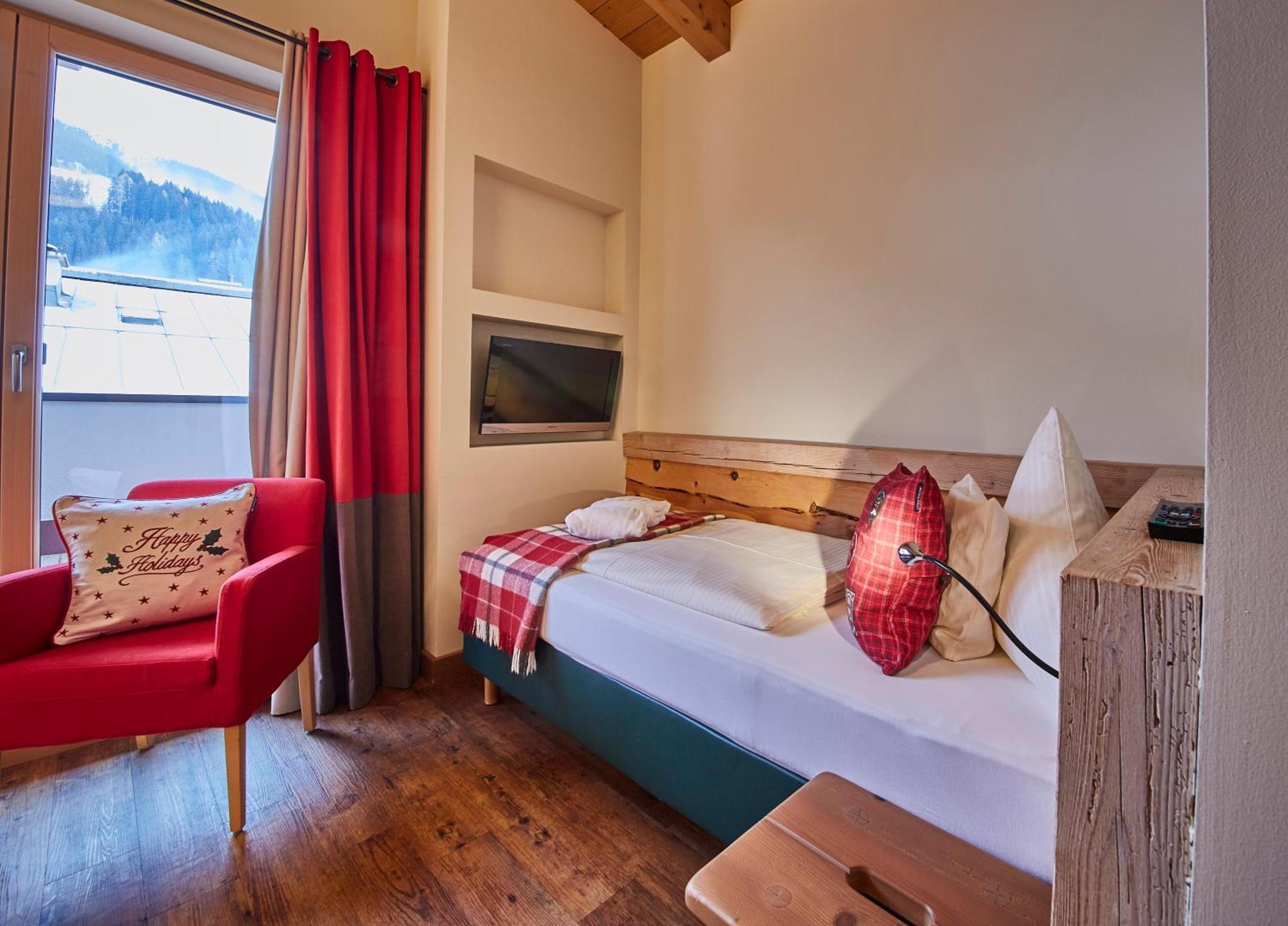 Hotel Hasenauer 4 Sterne Superior Saalbach-Hinterglemm Rom bilde